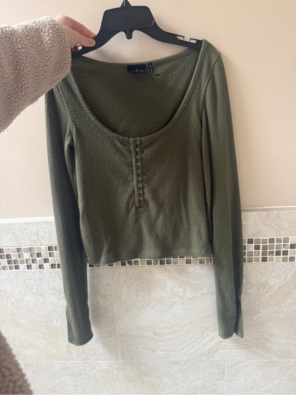 Urban outfitters Olive green long sleeve #soft #ribbed